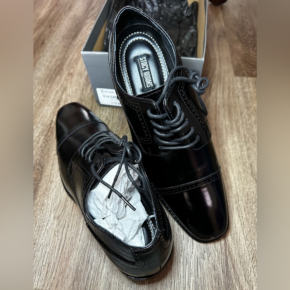 Stacy Adams Waltham Men’s  Leather Cap Toe Lace Oxford Dress Shoes, Size 8M